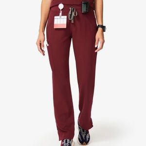 FIGS Kade Cargo Scrub pants - Burgundy XS